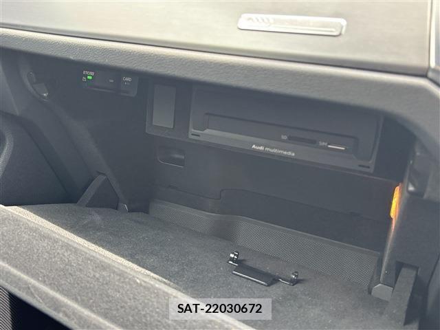 Audi Q3 2021-01 7325765-12