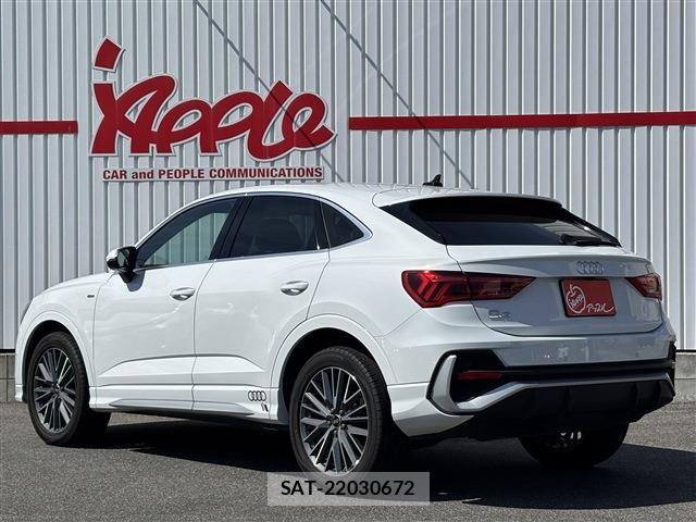 Audi Q3 2021-01 7325765-1