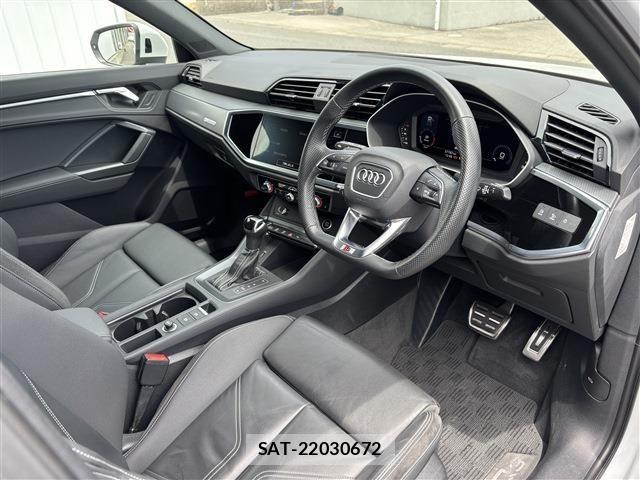 Audi Q3 2021-01 7325765-4