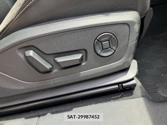 Audi Q3 2022-08 7499608-13