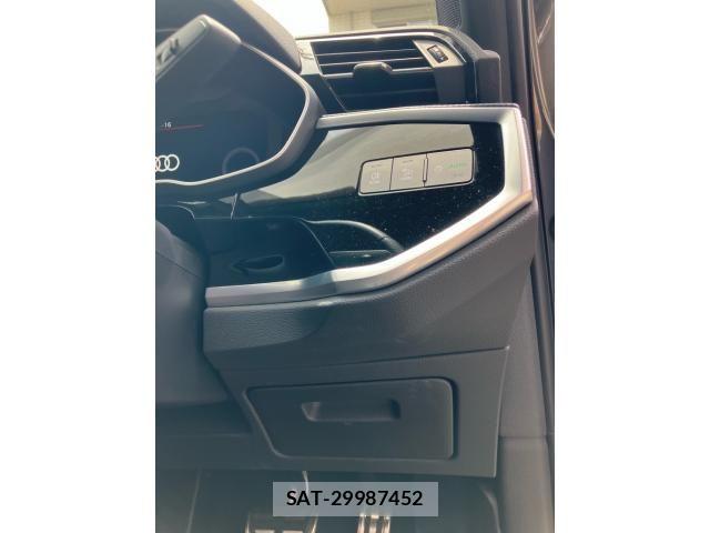 Audi Q3 2022-08 7499608-14