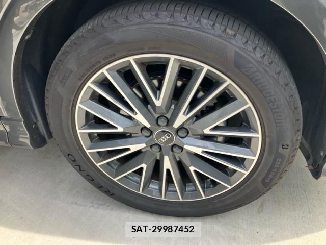 Audi Q3 2022-08 7499608-5
