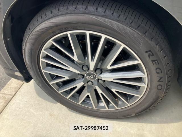 Audi Q3 2022-08 7499608-8