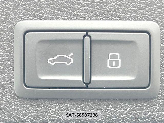 Audi Q3 2023-11 7615079-6