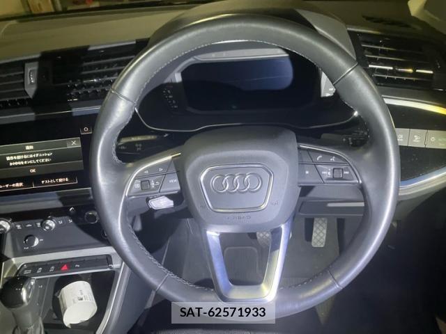 Audi Q3 2021-04 7615078-14