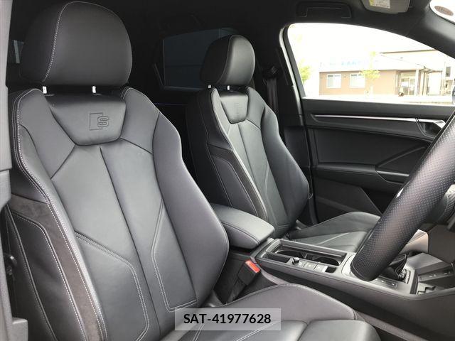 Audi Q3 2021-05 7720974-10