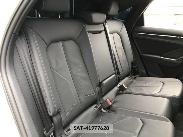 Audi Q3 2021-05 7720974-12