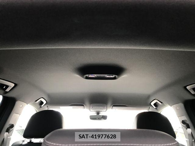 Audi Q3 2021-05 7720974-13
