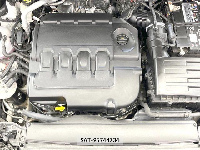 Audi Q3 2021-06 7720982-18