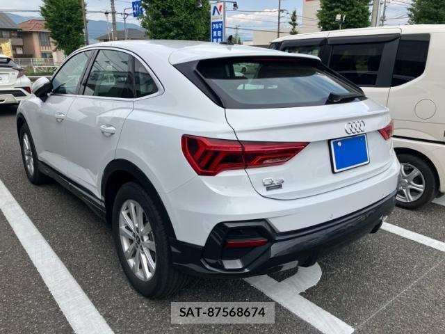 Audi Q3 2023-03 7875361-2