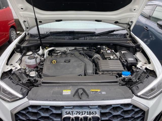 Audi Q3 2021-11 7875359-9