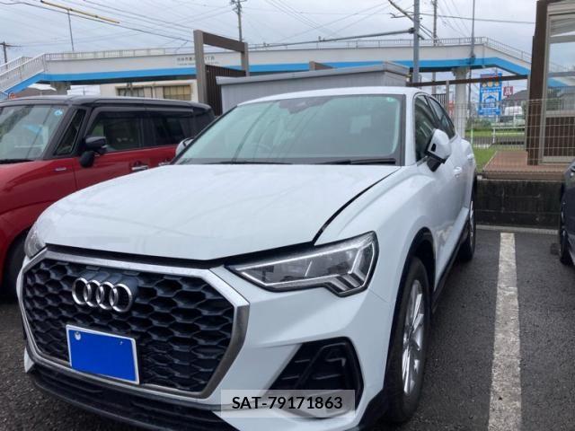 Audi Q3 2021-11 7875359-1