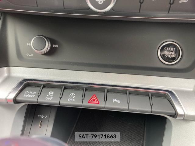 Audi Q3 2021-11 7875359-20