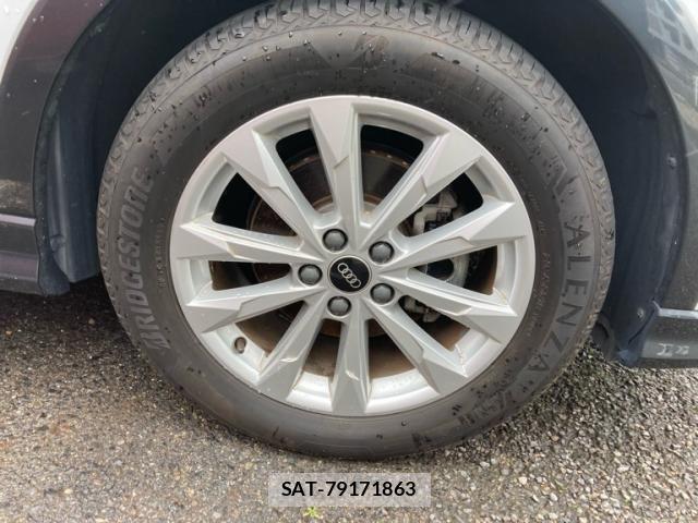 Audi Q3 2021-11 7875359-4