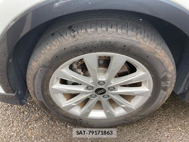 Audi Q3 2021-11 7875359-5