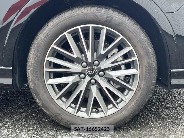 Audi Q3 2025-06 7902266-12
