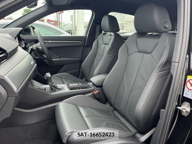 Audi Q3 2025-06 7902266-13