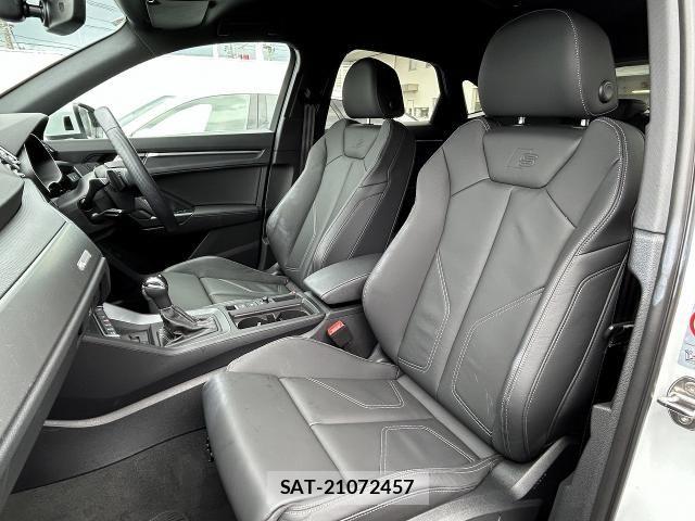 Audi Q3 2024-06 7902265-13