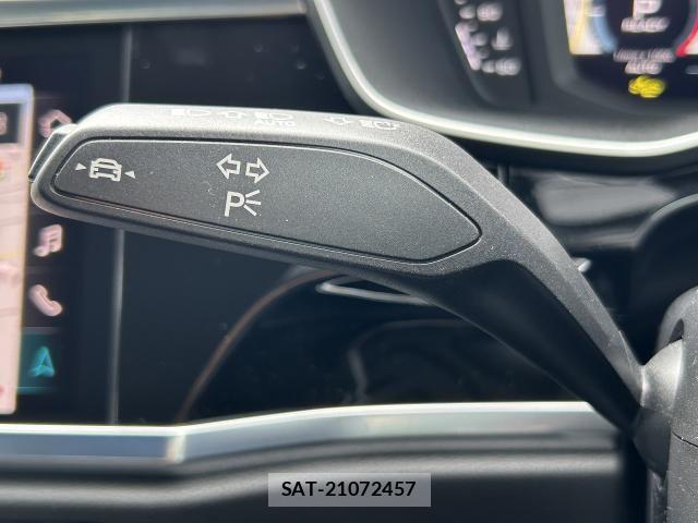 Audi Q3 2024-06 7902265-7