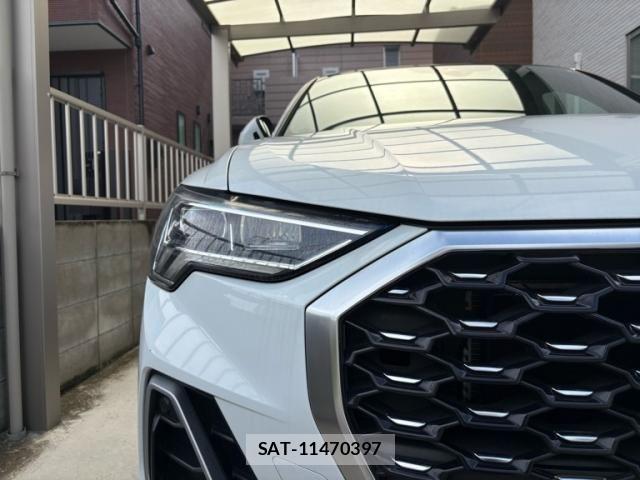 Audi Q3 2021-08 7902267-4