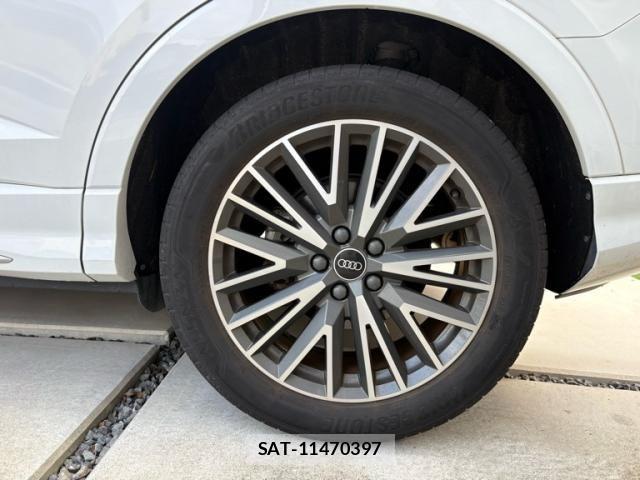 Audi Q3 2021-08 7902267-7