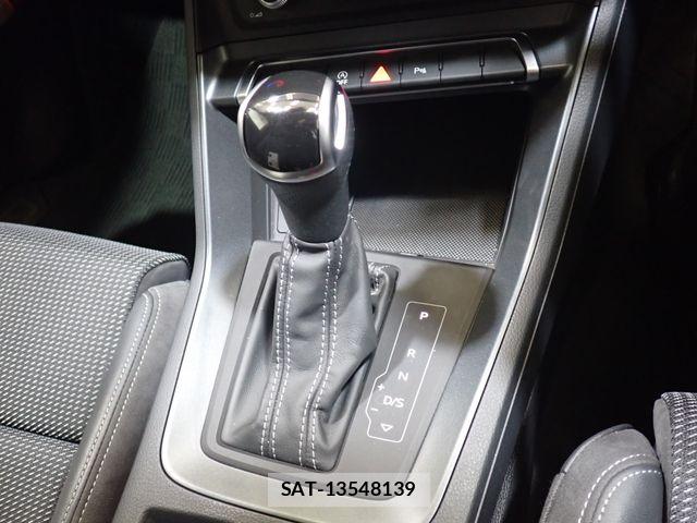 Audi Q3 2021-07 7960565-14