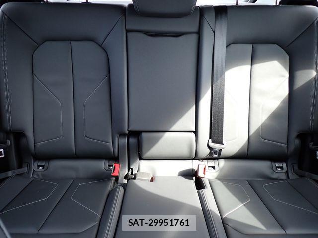 Audi Q3 2024-09 8072916-26