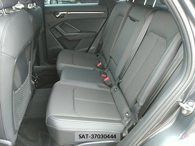 Audi Q3 2022-08 8072917-12