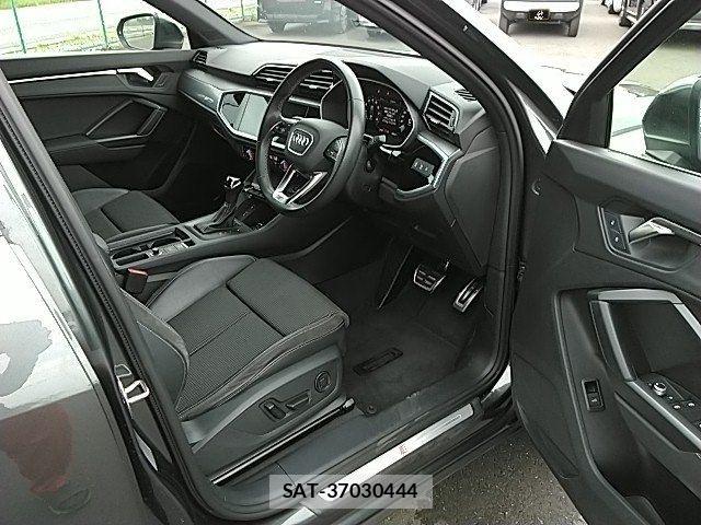 Audi Q3 2022-08 8072917-1