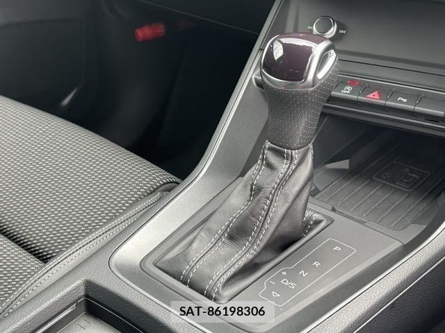 Audi Q3 2024-05 8098069-11