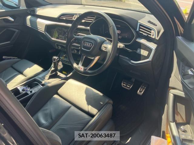 Audi Q3 2021-08 8098070-11