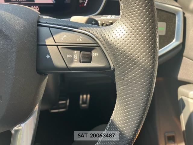 Audi Q3 2021-08 8098070-17