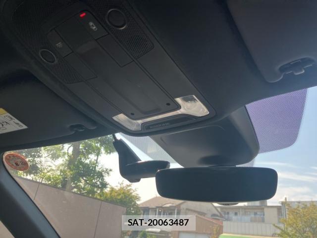 Audi Q3 2021-08 8098070-21