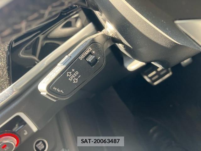 Audi Q3 2021-08 8098070-25