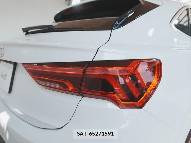 Audi Q3 2025-07 8157990-25