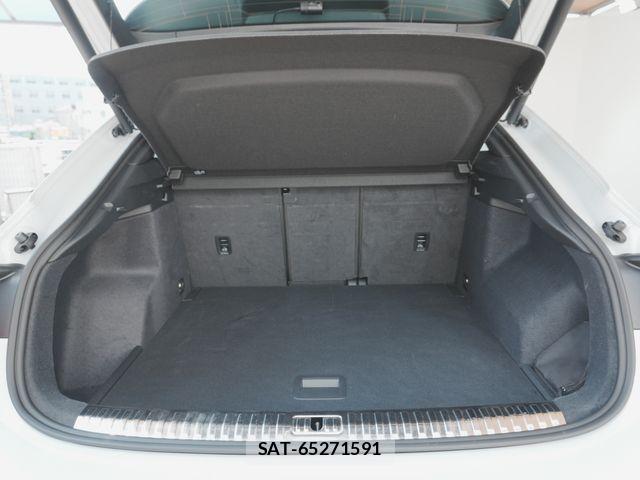 Audi Q3 2025-07 8157990-29