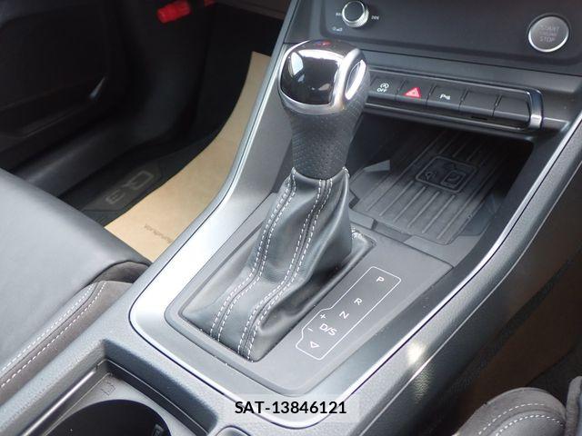 Audi Q3 2020-10 8157984-19