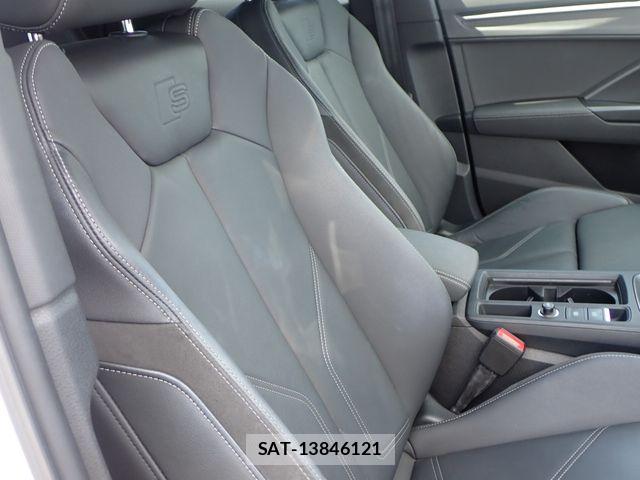 Audi Q3 2020-10 8157984-21