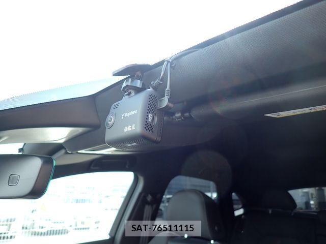 Audi Q3 2024-08 8157992-13