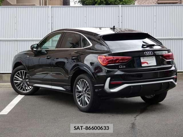 Audi Q3 2023-05 8206399-11