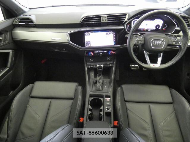 Audi Q3 2023-05 8206399-1