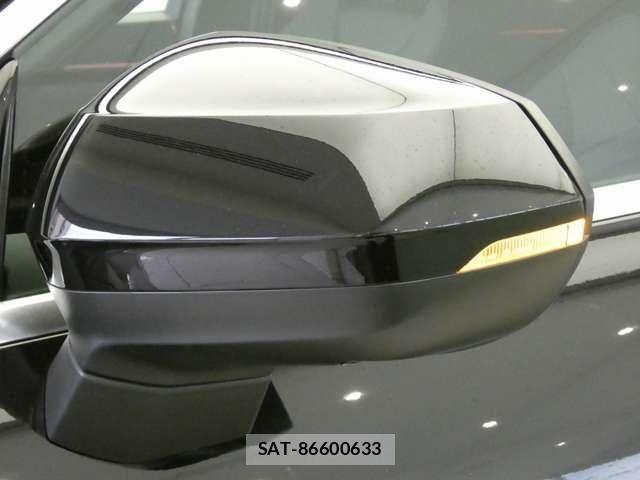 Audi Q3 2023-05 8206399-21