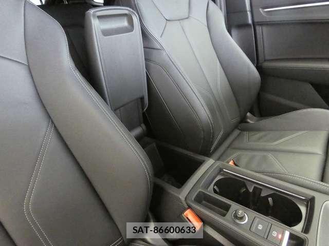 Audi Q3 2023-05 8206399-25