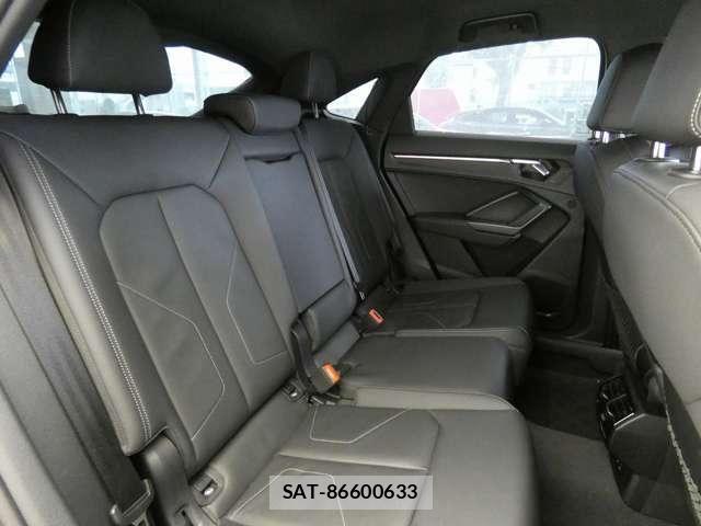 Audi Q3 2023-05 8206399-26