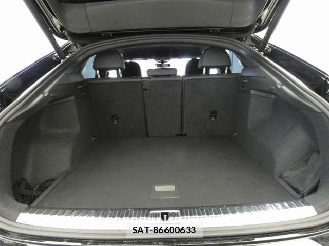 Audi Q3 2023-05 8206399-29