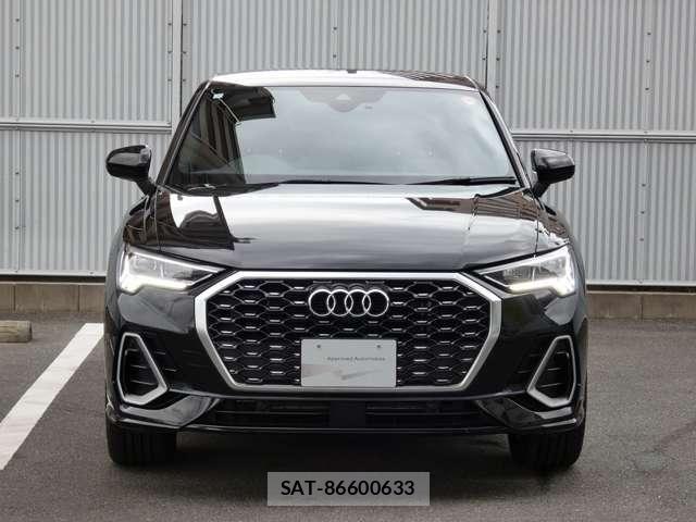 Audi Q3 2023-05 8206399-6