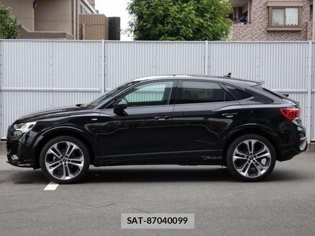 Audi Q3 2024-06 8206397-9