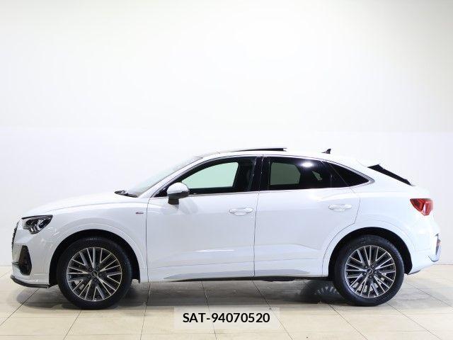 Audi Q3 2021-02 8228950-9