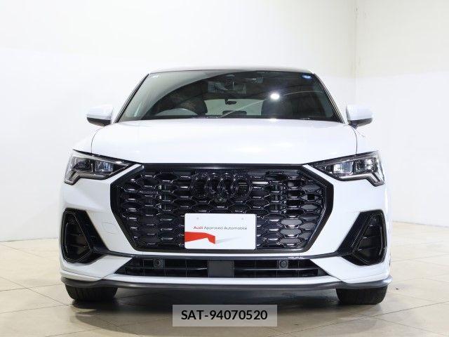 Audi Q3 2021-02 8228950-11