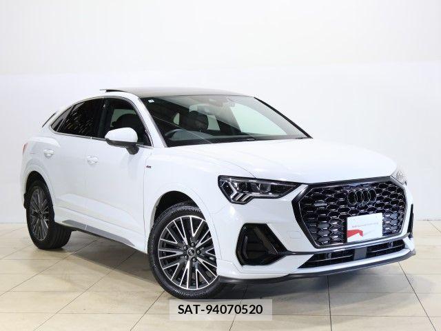 Audi Q3 2021-02 8228950-12